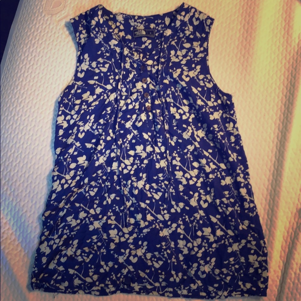 North face blouse.